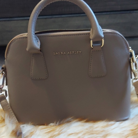 Laura Ashley Handbags - Laura Ashley bag